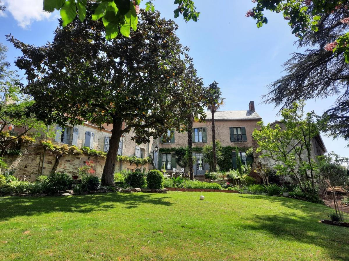 Bed and Breakfast Les Cedres Montaigu-Vendee Exterior foto