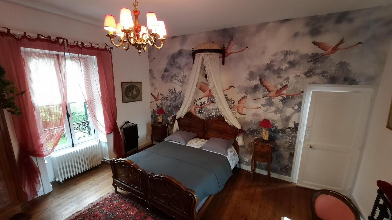 Bed and Breakfast Les Cedres Montaigu-Vendee Exterior foto