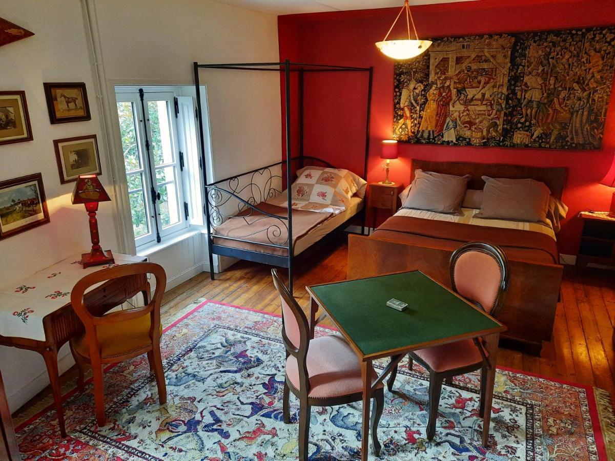 Bed and Breakfast Les Cedres Montaigu-Vendee Exterior foto
